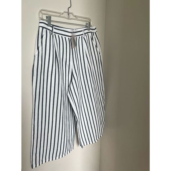 Striped Wide Legged 3/4 Length NWT - Picture 2 of 9